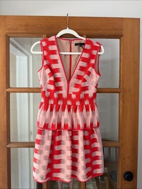 BCBGMaxAzria Coral and Light Pink Patterned Sleeveless Dress